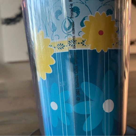 Starbucks 2002 Barista Travel Mug Blue with Yellow Flower 16 ounces - Picture 4 of 7